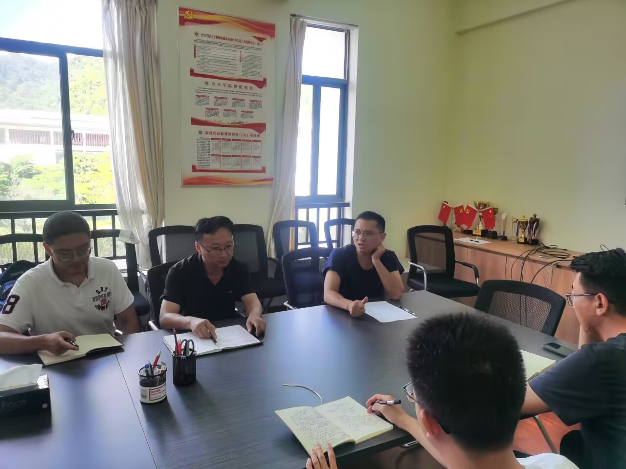 E:\QQ\Tencent Files\63051353\nt_qq\nt_data\Pic\2025-09\Thumb\fce2be9b0ec4850d4d912f74a3e213fb_720.jpg