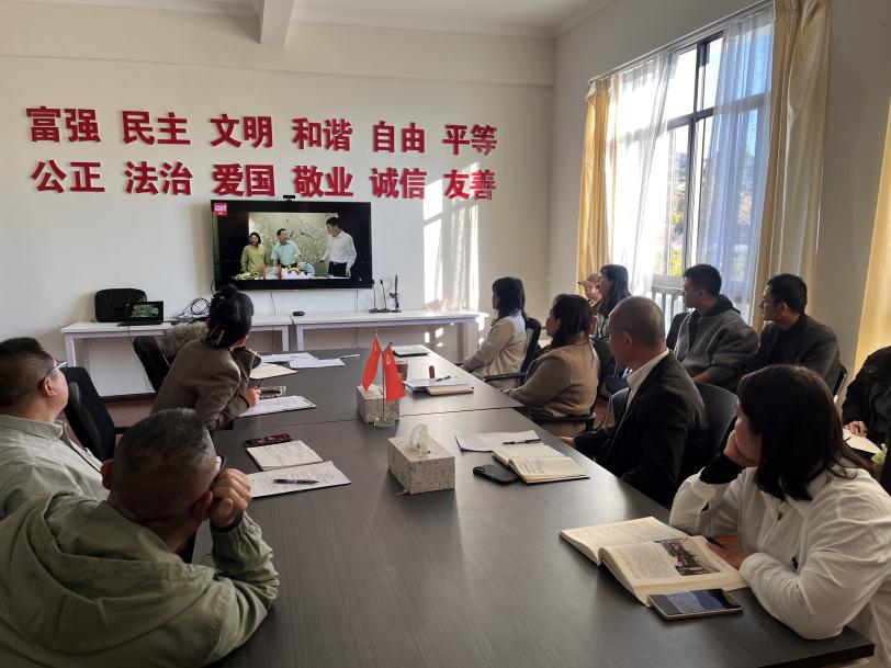 2b37b82fcbc399a635bd6856577abb25