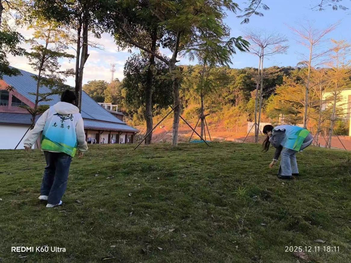 ba413e8da7d4563b8f1b5d9e40e29cbf