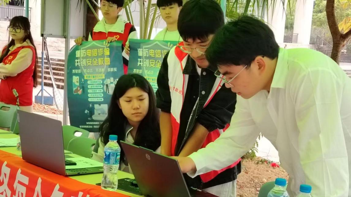 _cgi-bin_mmwebwx-bin_webwxgetmsgimg__&MsgID=8215575598158192277&skey=@crypt_6fa9db1f_264bf4dc8333252ade35dd5088511cf9&mmweb_appid=wx_webfilehelper