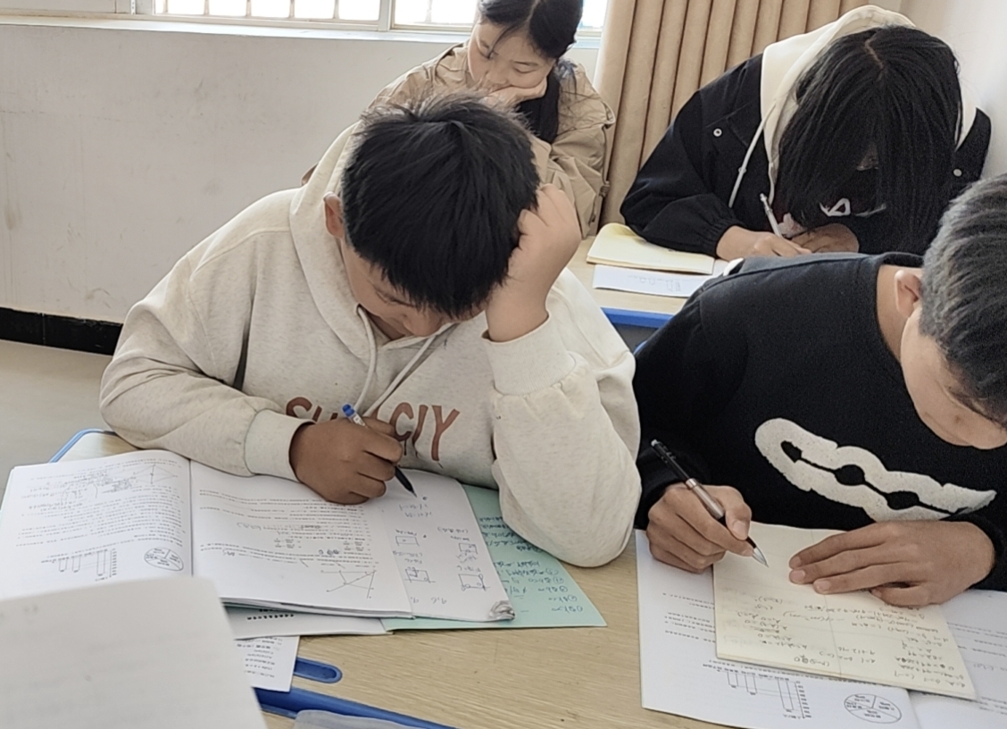 图示, 示意图

中度可信度描述已自动生成:ver1