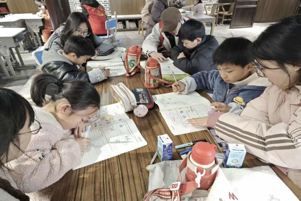 图示, 示意图

中度可信度描述已自动生成:ver1